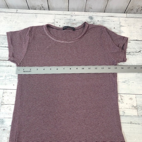 Brandy Melville Maroon Strip Stretchy Top OS - Picture 6 of 7